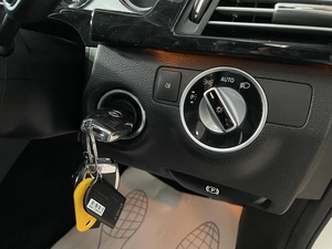 Седан Mercedes-benz E-класс 2011 года, 1697000 рублей, Солонцы