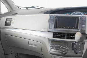 Минивэн Toyota Estima 2011 года, 659000 рублей, Кемерово