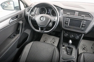 Внедорожник Volkswagen Tiguan 2017 года, 1749000 рублей, Красноярск