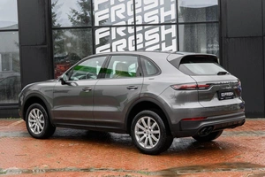 Внедорожник Porsche Cayenne 2021 года, 9299000 рублей, Ульяновск