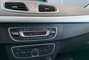 Седан Renault Fluence 2011 года, 525000 рублей, Солонцы