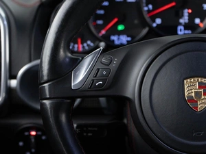 Внедорожник Porsche Cayenne Turbo 2013 года, 3360046 рублей, Москва