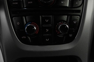 Хетчбэк Opel Astra 2011 года, 609000 рублей, Челябинск