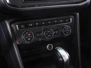 Внедорожник Volkswagen Tiguan 2017 года, 2140000 рублей, Ростов-на-Дону