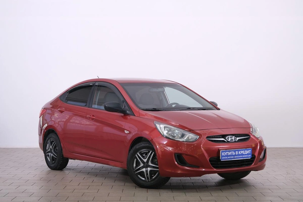 Седан Hyundai Solaris 2011 года, 769000 рублей, Омск