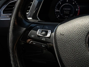 Внедорожник Volkswagen Tiguan 2017 года, 2375000 рублей, Краснодар
