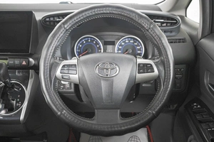 Минивэн Toyota Wish 2016 года, 1749000 рублей, Кемерово