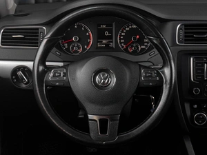 Седан Volkswagen Jetta 2013 года, 899000 рублей, Тюмень