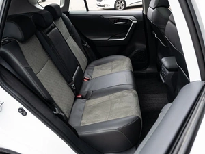 Внедорожник Toyota RAV4 2025 года, 4470000 рублей, Краснодар