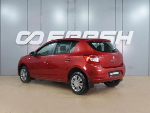 Хетчбэк Renault Sandero 2015 года, 669000 рублей, Воронеж