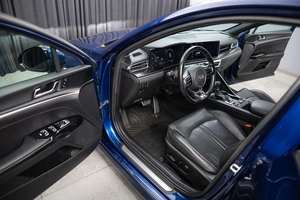 Седан Kia K5 2020 года, 2390000 рублей, Красноярск