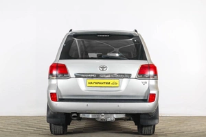 Внедорожник Toyota Land Cruiser 2010 года, 3299000 рублей, Тюмень