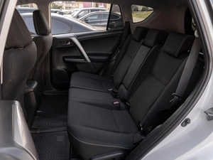 Внедорожник Toyota RAV4 2017 года, 2949000 рублей, Саратов