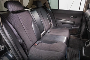 Хетчбэк Nissan Tiida 2012 года, 839000 рублей, Томск