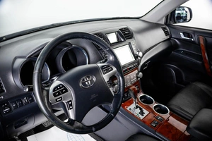 Внедорожник Toyota Highlander 2011 года, 1999000 рублей, Пермь
