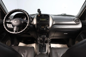 Внедорожник Toyota RAV4 2004 года, 939000 рублей, Новосибирск