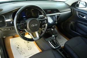 Седан Kia Rio 2019 года, 1379000 рублей, Омск