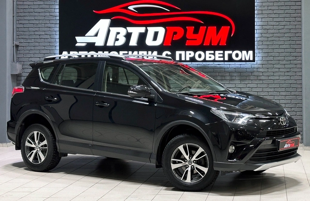 Внедорожник Toyota RAV4 2015 года, 2477000 рублей, Красноярск