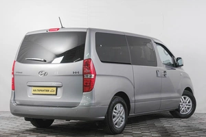 Минивэн Hyundai H-1 2016 года, 2489000 рублей, Кемерово