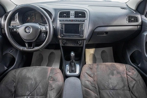 Седан Volkswagen Polo 2019 года, 1249000 рублей, Барнаул