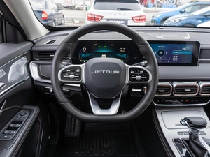 Внедорожник Jetour X70 Plus 2024 года, 2449000 рублей, Саратов