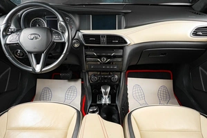 Хетчбэк Infiniti Q30 2017 года, 3099000 рублей, Тюмень