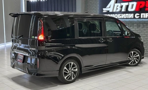 Минивэн Honda Stepwgn Spada 2020 года, 2597000 рублей, Красноярск