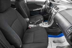 Седан Toyota Corolla 2008 года, 799000 рублей, Барнаул