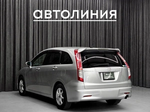 Минивэн Honda Stream 2009 года, 1050000 рублей, Красноярск