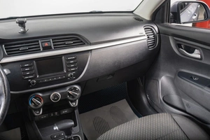 Седан Kia Rio 2017 года, 1369000 рублей, Томск