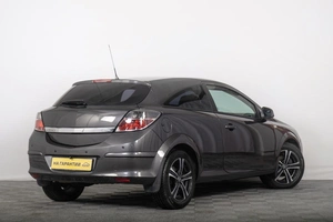 Хетчбэк Opel Astra GTC 2010 года, 559000 рублей, Томск
