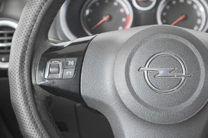 Хетчбэк Opel Corsa 2007 года, 499000 рублей, Кемерово