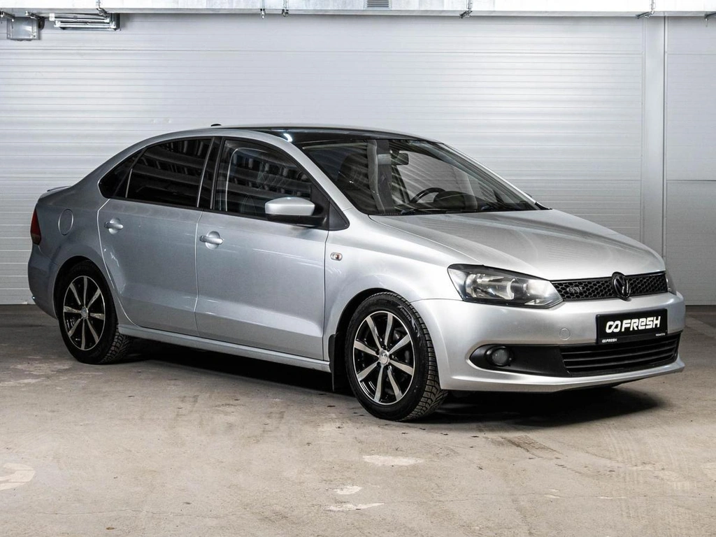 Седан Volkswagen Polo 2013 года, 965000 рублей, Ставрополь