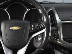 Седан Chevrolet Cruze 2013 года, 740000 рублей, Омск