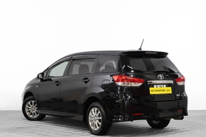 Минивэн Toyota Wish 2011 года, 1399000 рублей, Барнаул