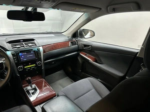 Седан Toyota Camry 2013 года, 1997000 рублей, Красноярск
