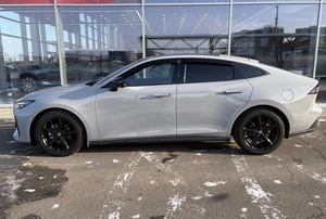 Лифтбек Changan UNI-V 2024 года, 2590000 рублей, Солонцы