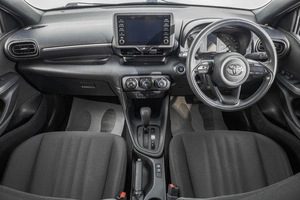 Хетчбэк Toyota Yaris 2020 года, 1289000 рублей, Барнаул