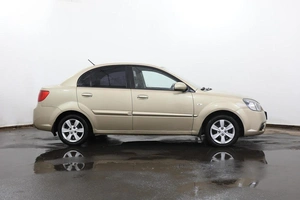 Седан Kia Rio 2010 года, 649000 рублей, Орёл