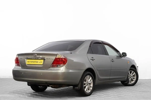 Седан Toyota Camry 2004 года, 989000 рублей, Барнаул