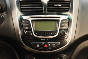 Хетчбэк Hyundai Solaris 2011 года, 759000 рублей, Челябинск