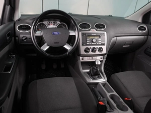 Универсал Ford Focus 2010 года, 679000 рублей, Воронеж