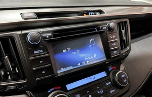 Внедорожник Toyota RAV4 2015 года, 2477000 рублей, Красноярск