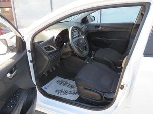 Седан Hyundai Solaris 2019 года, 1295000 рублей, Брянск