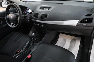 Седан Renault Fluence 2013 года, 799000 рублей, Омск