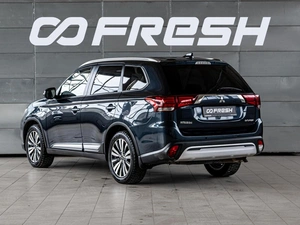 Внедорожник Mitsubishi Outlander 2019 года, 2299000 рублей, Краснодар