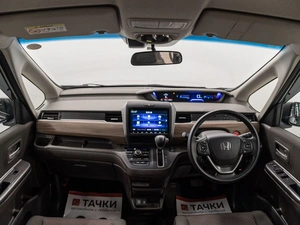 Минивэн Honda Freed+ 2021 года, 1840000 рублей, Красноярск