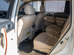 Внедорожник Toyota Highlander 2012 года, 2420000 рублей, Краснодар