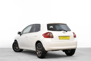 Хетчбэк Toyota Auris 2007 года, 599000 рублей, Барнаул