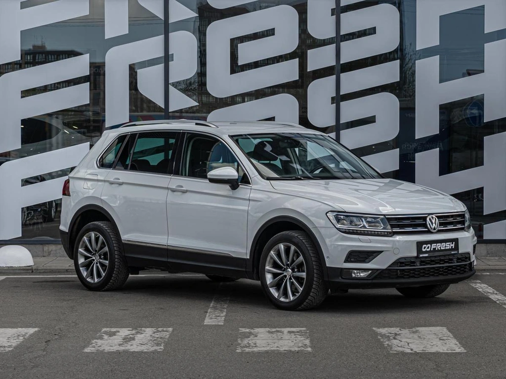 Внедорожник Volkswagen Tiguan 2018 года, 2720000 рублей, Краснодар